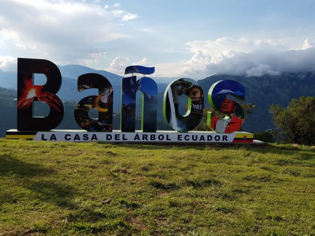Quito to Banos_EcuaTouring Banos swing, quito to banos, EcuaTouring, banos from quito, quito airport to banos, banos ecuador, Banos Sign, Casa del arbol