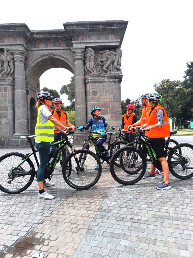 ebike tour quito, ecuatouring, electric bicycle tour, electric bicycle ecuador