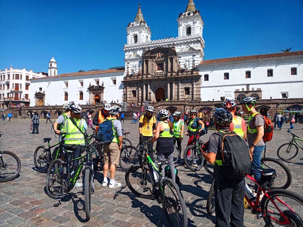 ebike tours quito ebike tour quito, ecuatouring, electric bicycle tour, electric bicycle ecuador